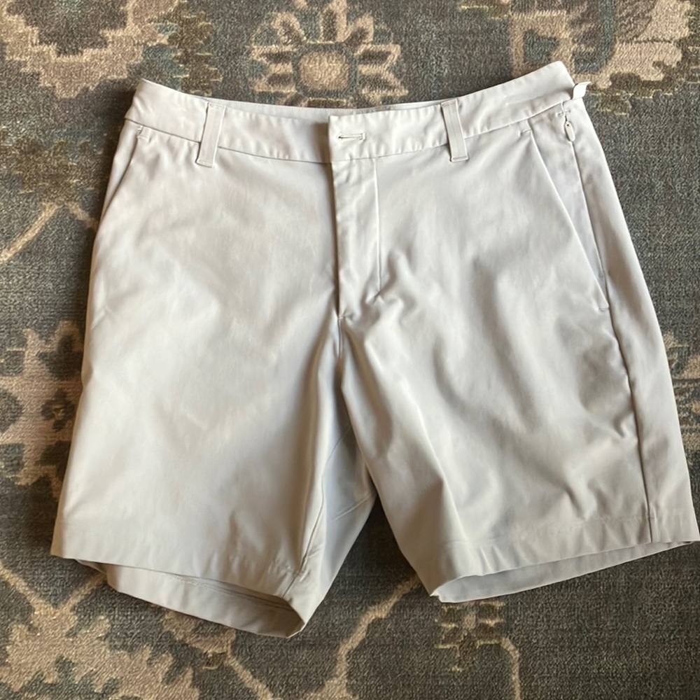 Commission Classic-Fit Short 7"
Warpstreme Light Grey